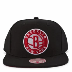 B Snapback