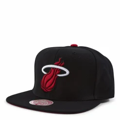 Born And B Snapback
