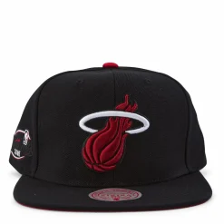 Born And B Snapback