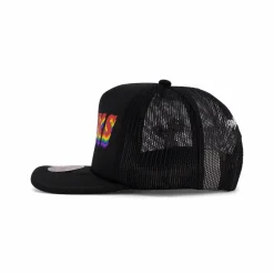 Bucks Roygbiv Trucker HWC