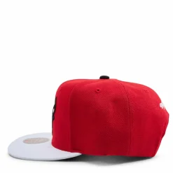 Bulls Cardinal 2 Tone Snapback