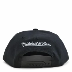 Bulls Dead Remix Deadstock Snapback