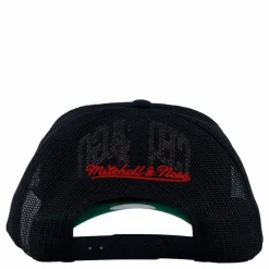 Bulls Gold Leaf Trucker HWC