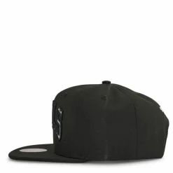 Bulls Iridescent Wordmark Snapback