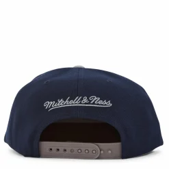 Bulls Navy Spirit Script Snapback