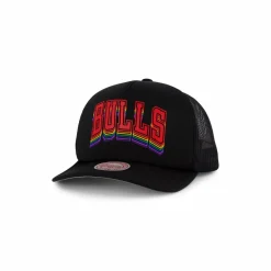 Bulls Trucker