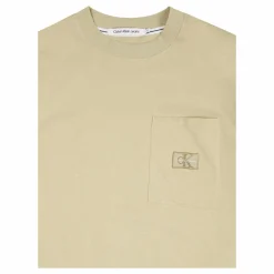 Calvin Klein Shrunken Badge Pocket Tee Rb8