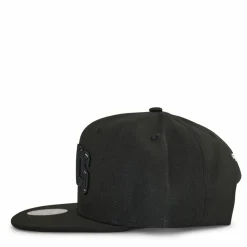 Celtics Iridescent Wordmark Snapback HWC