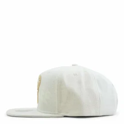 Cut Away Snapback Off