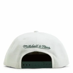 Cut Away Snapback Off