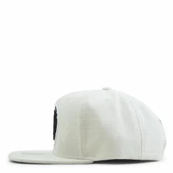Cut Away Snapback Off