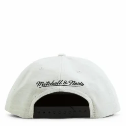Cut Away Snapback Off