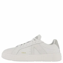 Essence Leather Bright White Vapor Grey