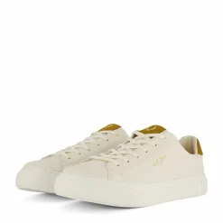 Fred Perry B71 Tumbled Leather 560
