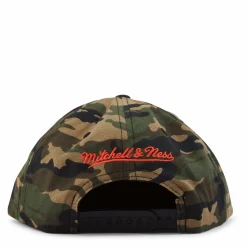 Knicks Neon Camo Pop Snapback