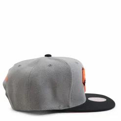 Knicks Neon Lights Snapback