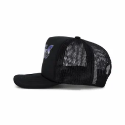 Knicks Rock On Trucker