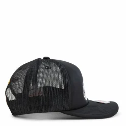 Lakers 2001 Championship Trucker
