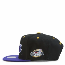 Lakers The Champs Snapback