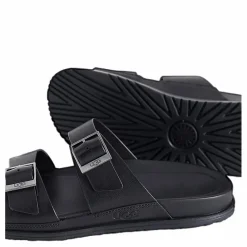 M Wainscott Buckle S Leather