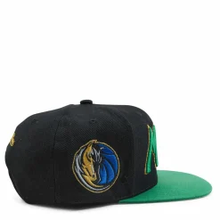 Mavs NBA 75th Gold Snapback