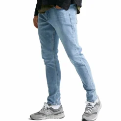 Studio Total Slim Tapered Jeans