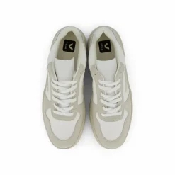 V-10 White Natural Pierre