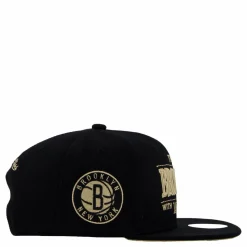 With Love Snapback Black